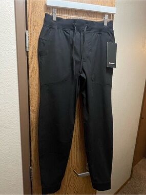 lululemon athletica Men's Black Jogger Sweatpants